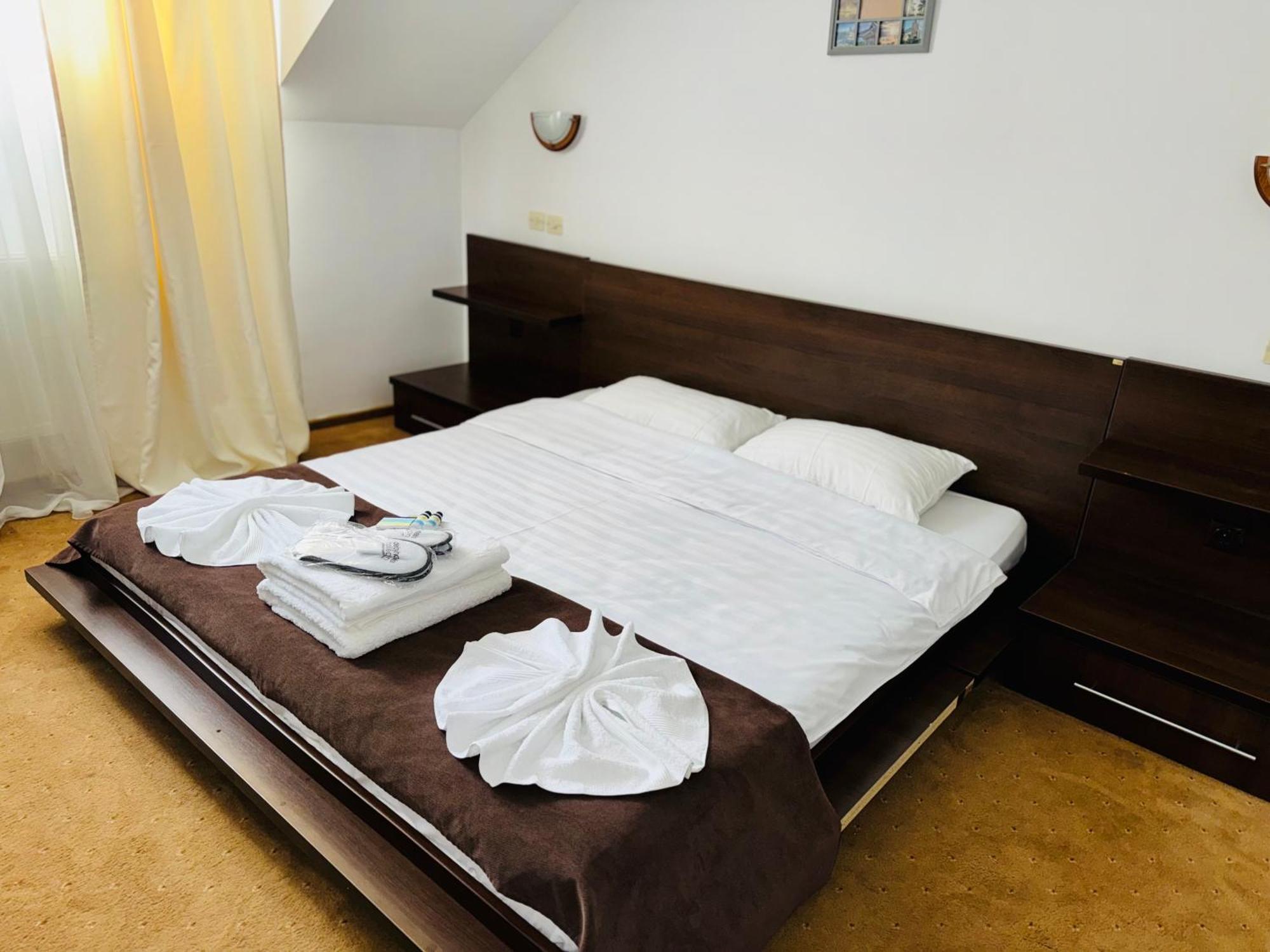 Sunray-Vilagalbena Hotel โปยานาบราซอฟ ภายนอก รูปภาพ