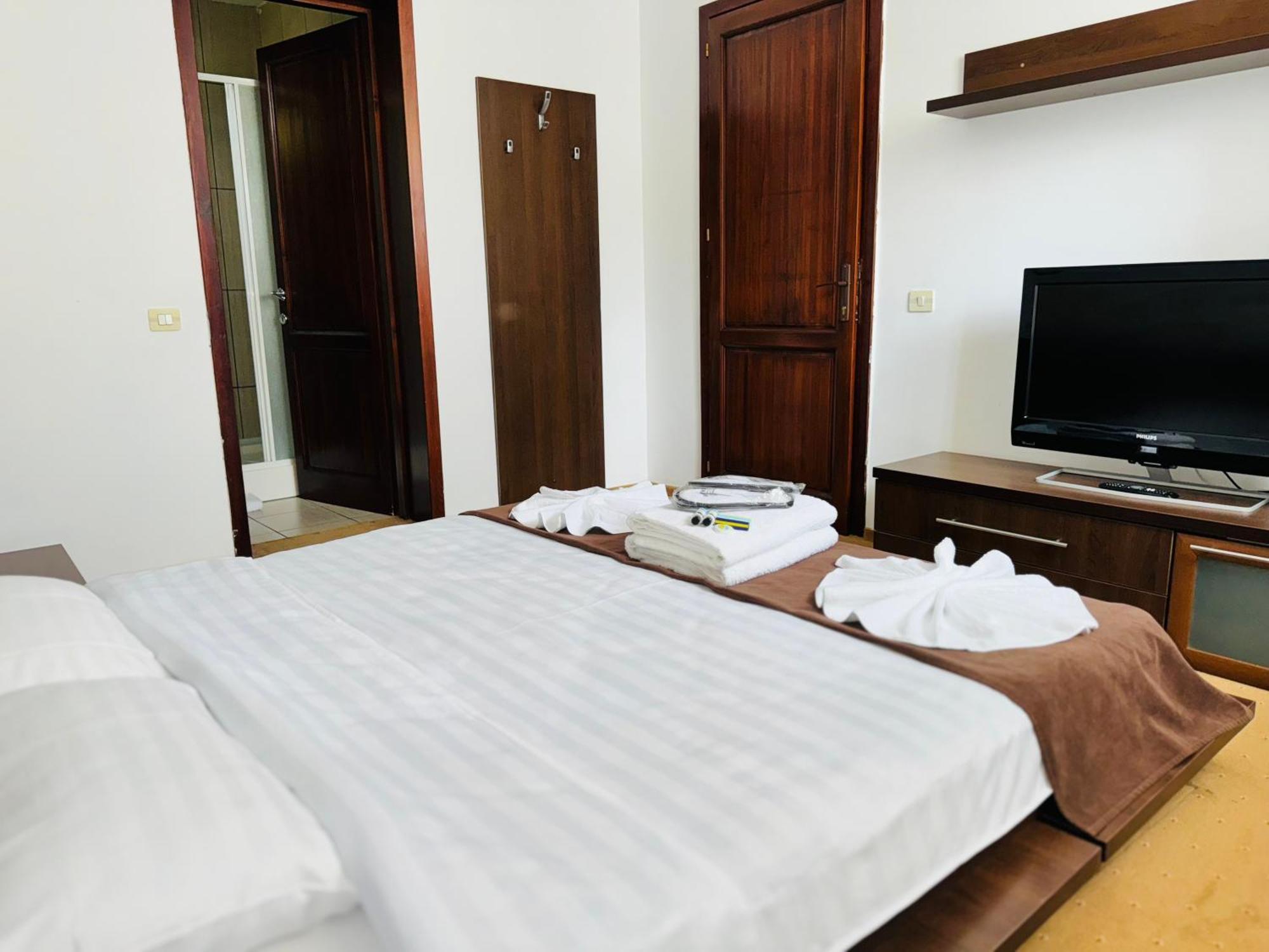 Sunray-Vilagalbena Hotel โปยานาบราซอฟ ภายนอก รูปภาพ